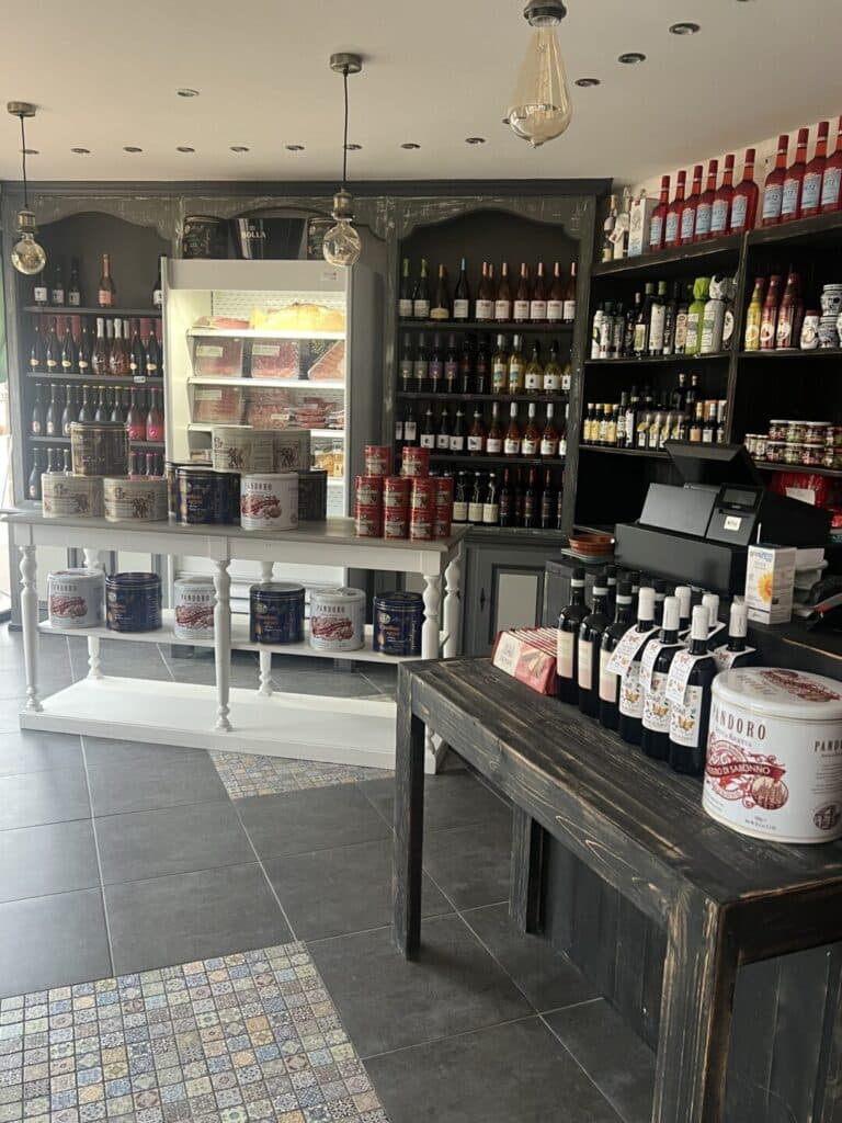epicerie little italy - Restaurant - Langueux Saint-Brieuc